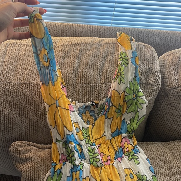 Summer Beach Floral Dress - Picture 3 of 3